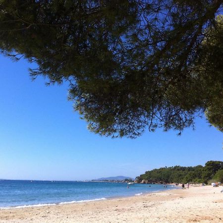 לה-לונד-לה-מורה Villa De Vacances Au Calme Proche De La Mer מראה חיצוני תמונה