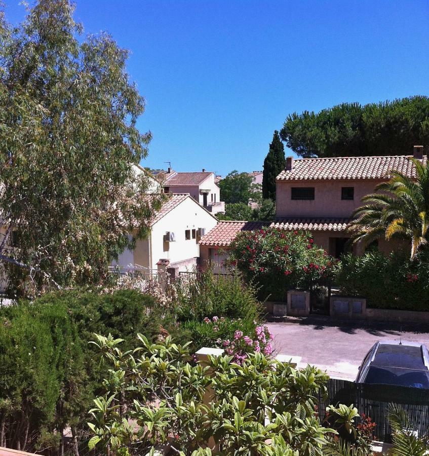 לה-לונד-לה-מורה Villa De Vacances Au Calme Proche De La Mer מראה חיצוני תמונה
