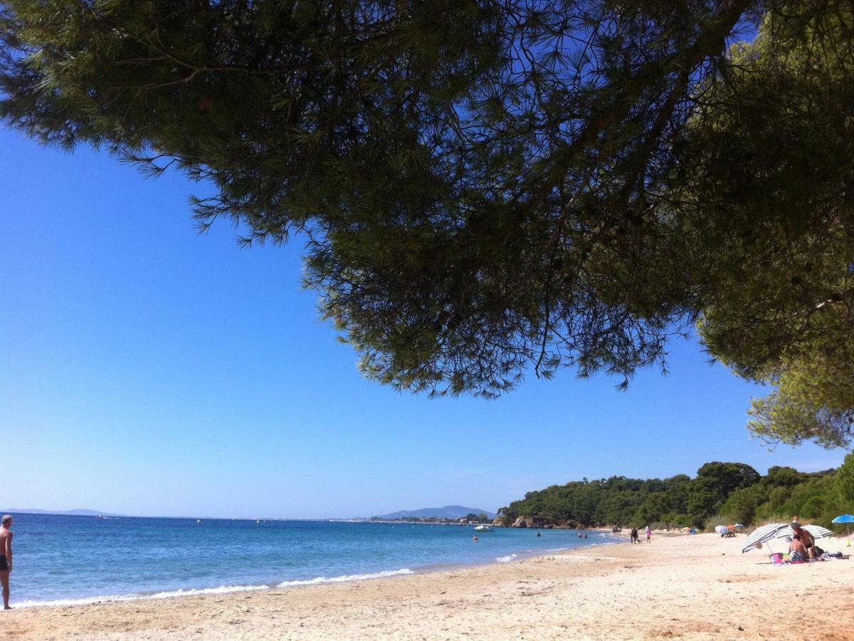 לה-לונד-לה-מורה Villa De Vacances Au Calme Proche De La Mer מראה חיצוני תמונה